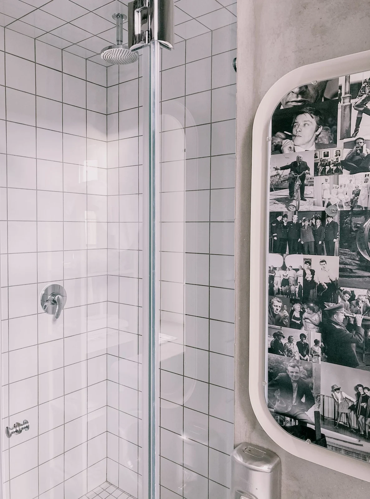 Recessed bathroom shelf for toiletries